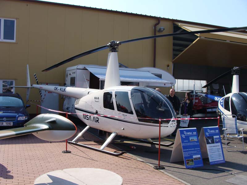 Robinson R-44.JPG