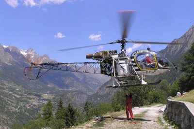 Aerospatiale-SA-315B_Lama_Helicopter_I-EFLY_ETI_2000.jpg