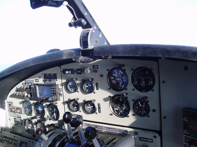 Otter Cockpit.JPG