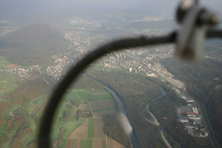 Approaching. On the left is the kingdom named &amp;quot;Zurich Tower&amp;quot;