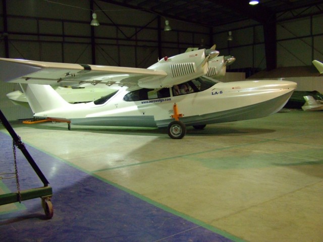 LA-8G 001.JPG