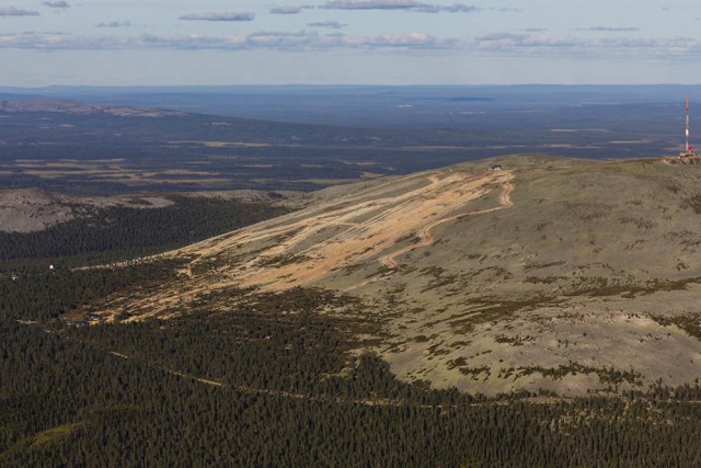 5_Levi_sm.jpg (147.32 КБ) 10079 просмотров Склоны Леви с запада.