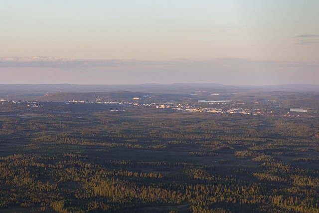 8_Rovaniemi_sm.jpg (112.41 КБ) 10079 просмотров На траверзе - Рованиеми, родина финского Деда Мороза - Йоллопукки.