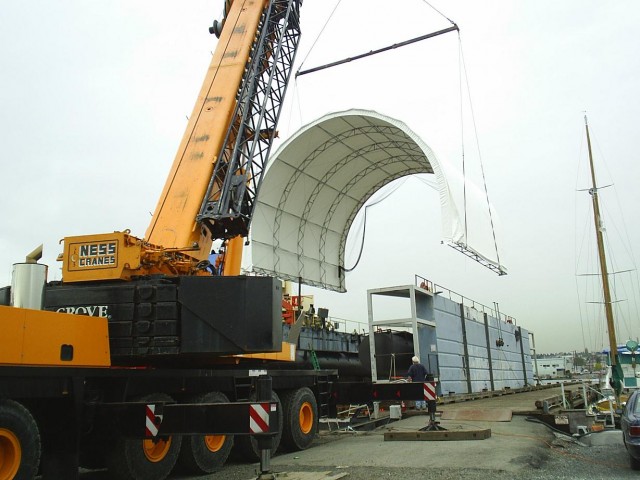 Crane lift 1.JPG