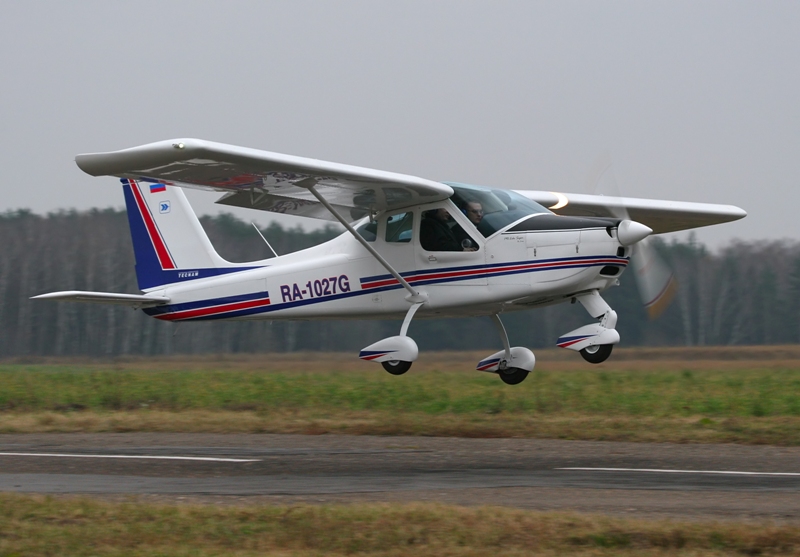 Tecnam P-92 Echo Super_RA-1027G_01.jpg