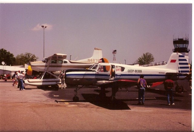 Yak-18T 003 (Large).JPG