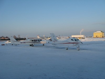 Гости улетают.