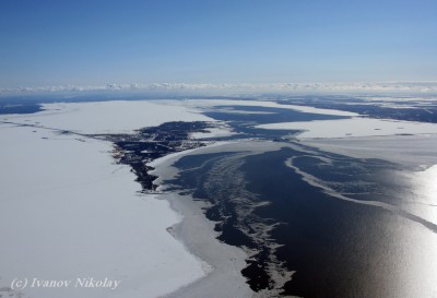 Во время ледохода хорошо видны течения